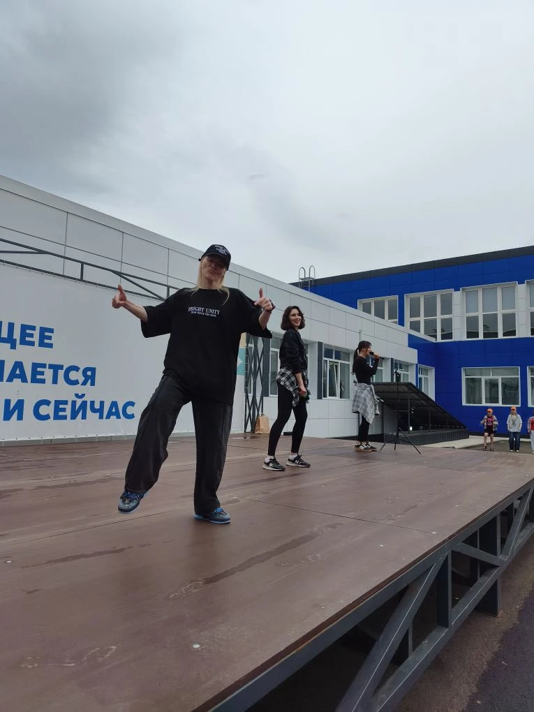 Звёздные зарядки продолжаются! 
Сегодня наше утро было по-настоящему музыкальным и танцевальным благ