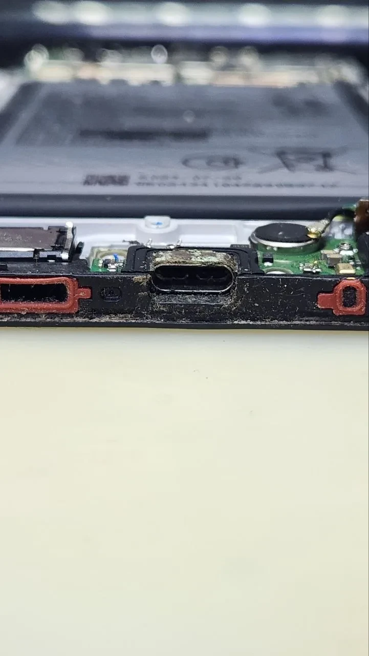 📱🔧 Замена разъёма Type-C на смартфоне Infinix — это задача, с которой справляются наш...