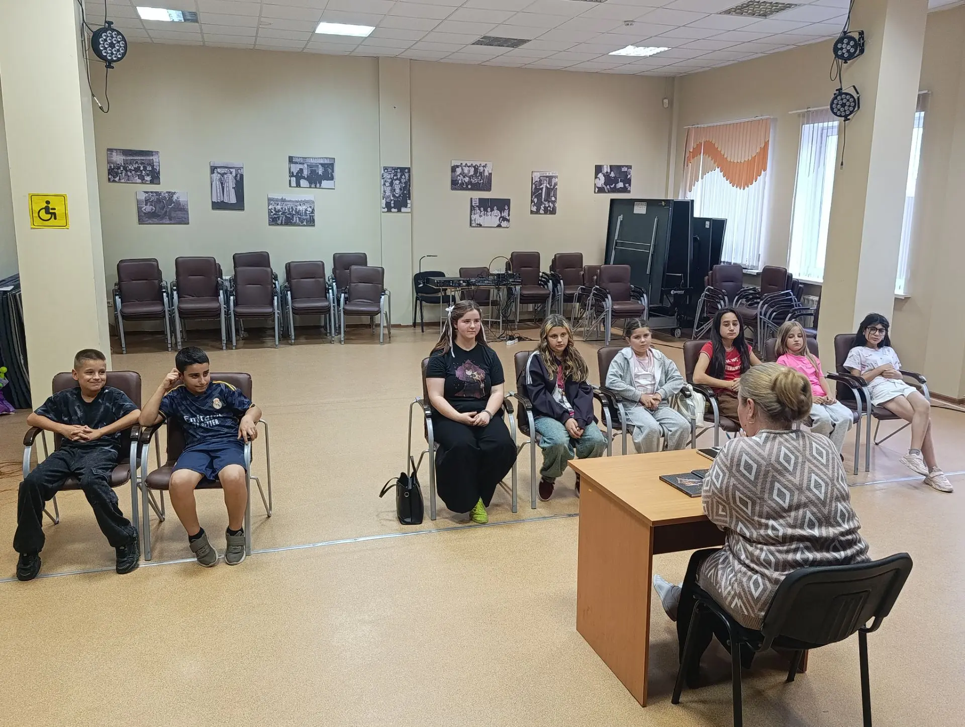 Занятие старшей группы театрального коллектива "Жар-птица".СДК д. Лыткино рук. Ивахина ...