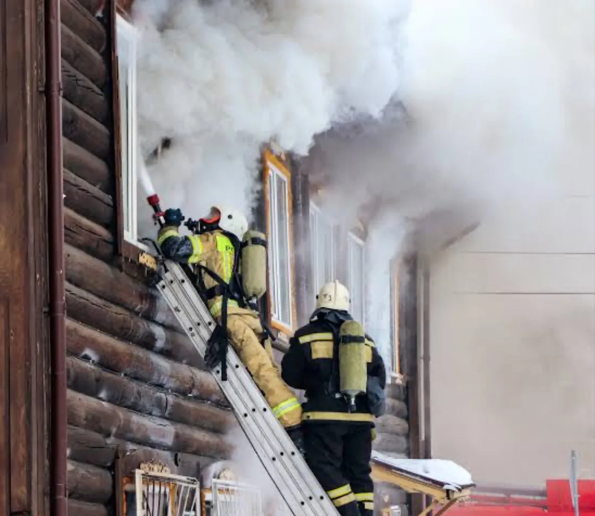 👨🏻‍🚒🚒8 апреля — Всемирный день пожарной лестницы☝️