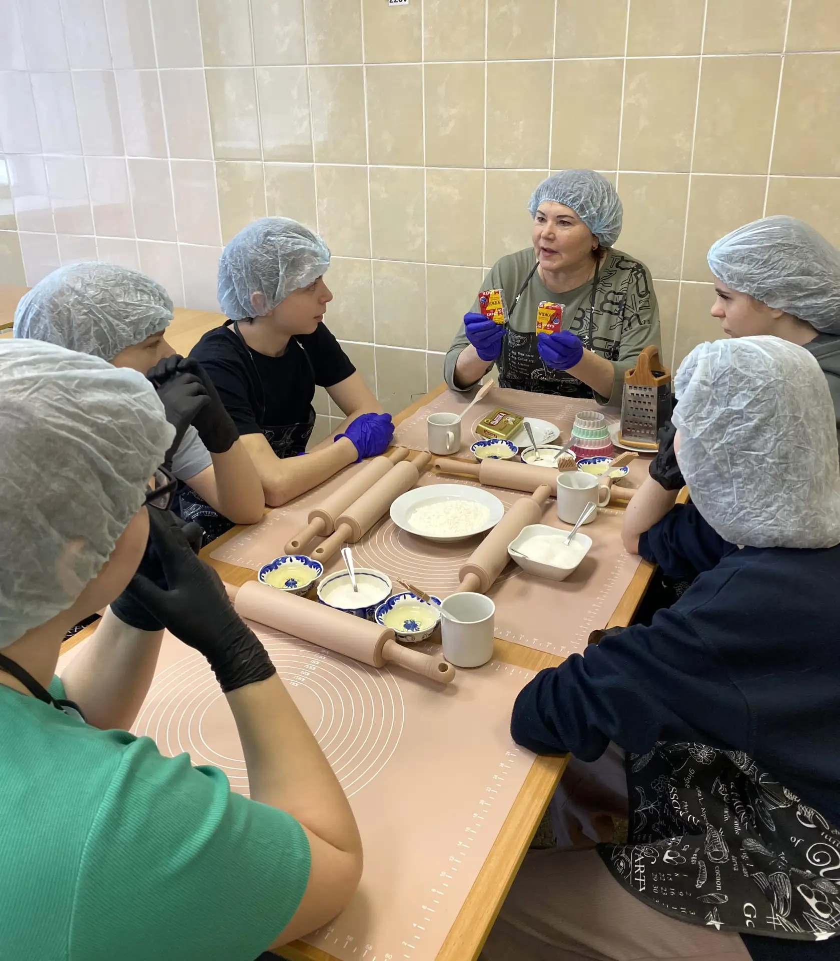 Самое вкусное угощение это то, что приготовлено своими руками. Это утверждение точно зн...
