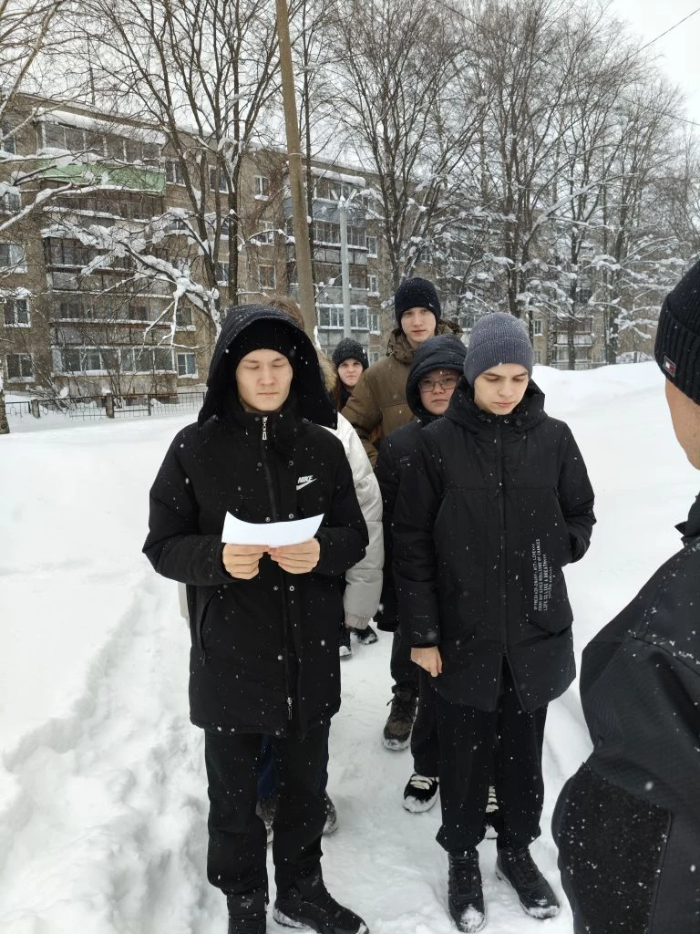 🎯 Завершилась военно-патриотическая игра «Зарница»  Сегодня, 13 февраля, среди учеников восьмых клас