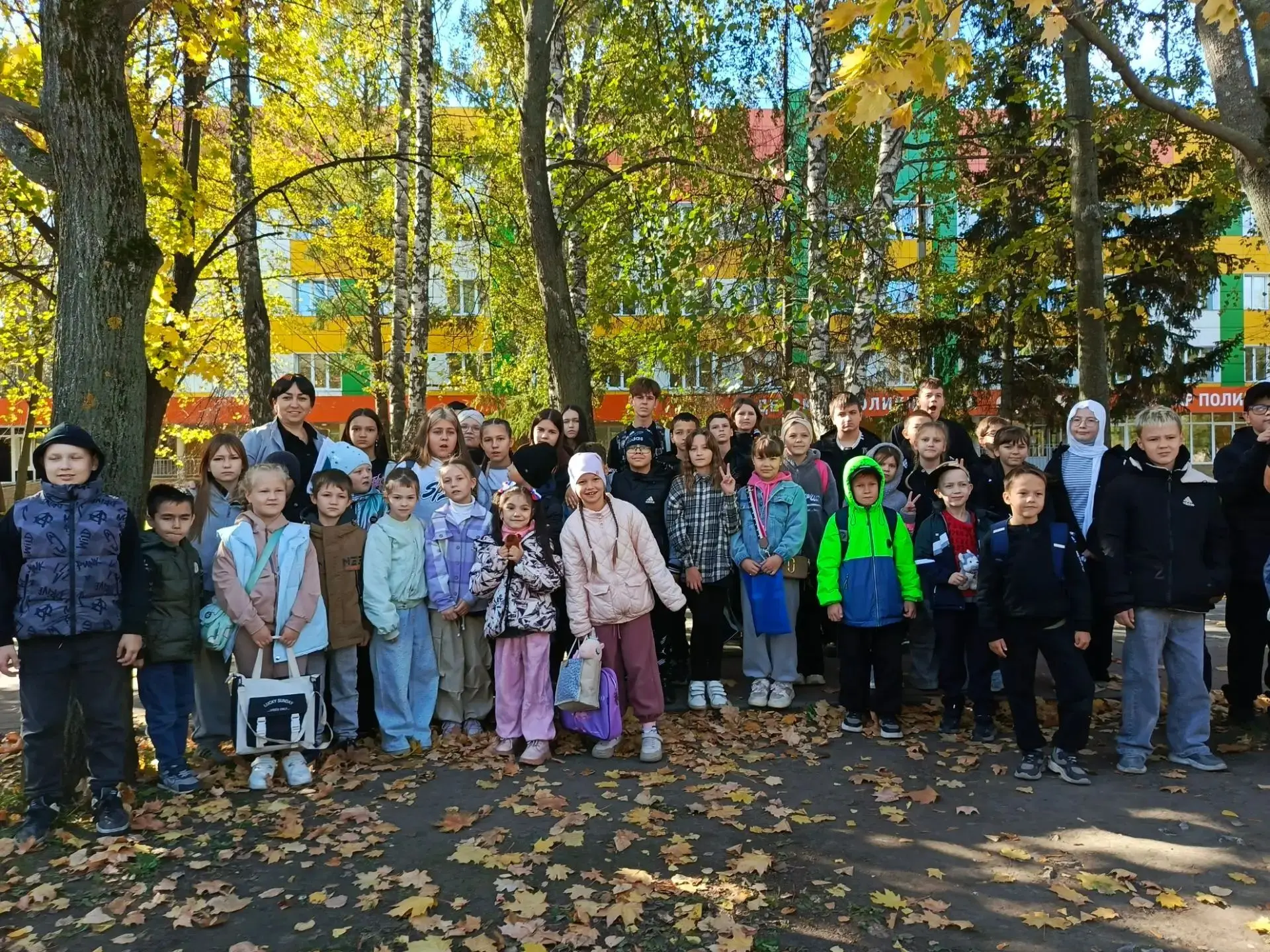 🚍 1 октября 48 ребят из Нижнекамска и Камских Полян отправились на оздоровление в сана...