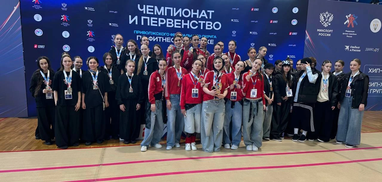 🏆Поздравляем Майорову В., ученицу 10 класса нашей школы, ставшую частью блестящей команды "K.K.Crew"