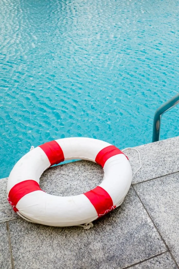 🏊 Ты умеешь плавать, следишь за порядком и хочешь работать в красивом месте с заботой ...
