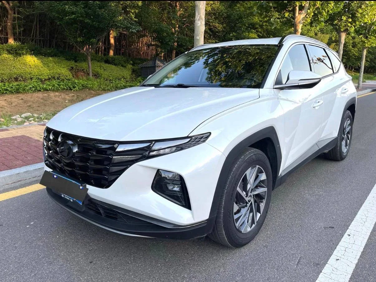 Hyundai Tucson L 
1.5л, 200л.с, турбо, передний привод, автомат (DSG), бензин.

Выпуск: 2023 года.
П