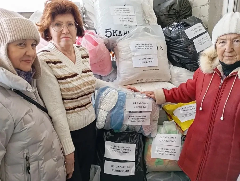 🇷🇺Серебряные волонтеры Волжского района передали очередную партию гуманитарной помощи...