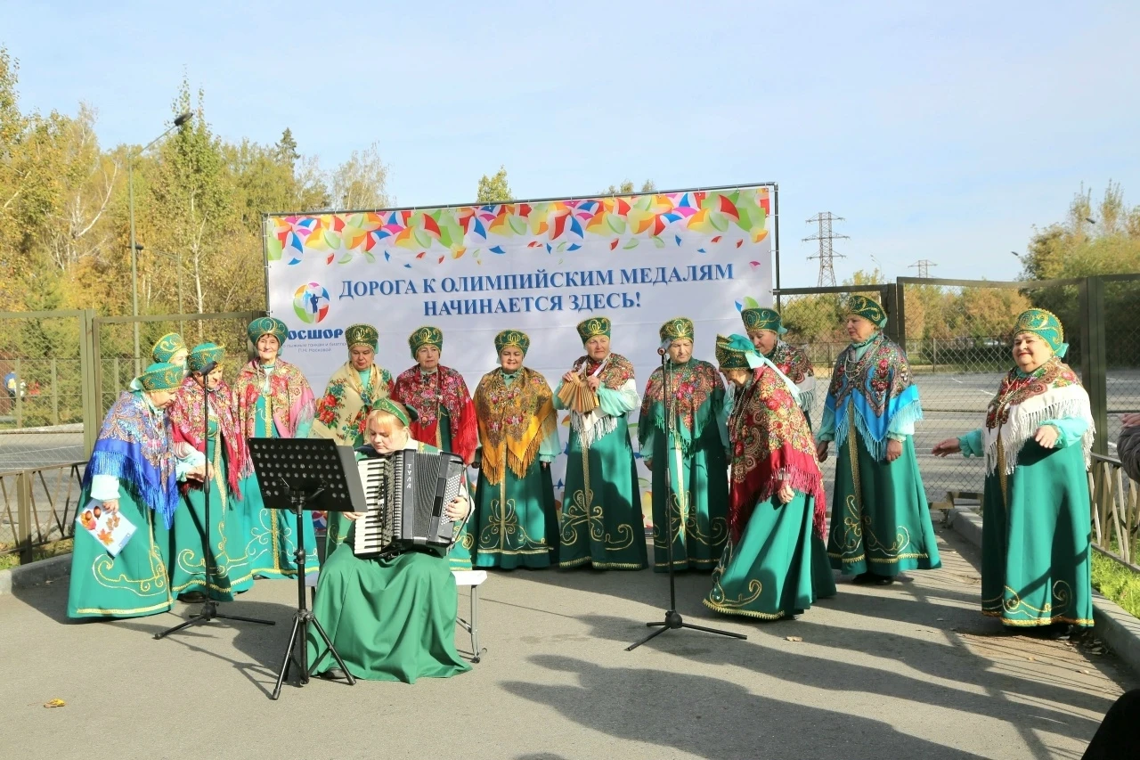 Ко Дню пожилых людей ОСШОР Луизы Носковой устроила спортивный праздник!