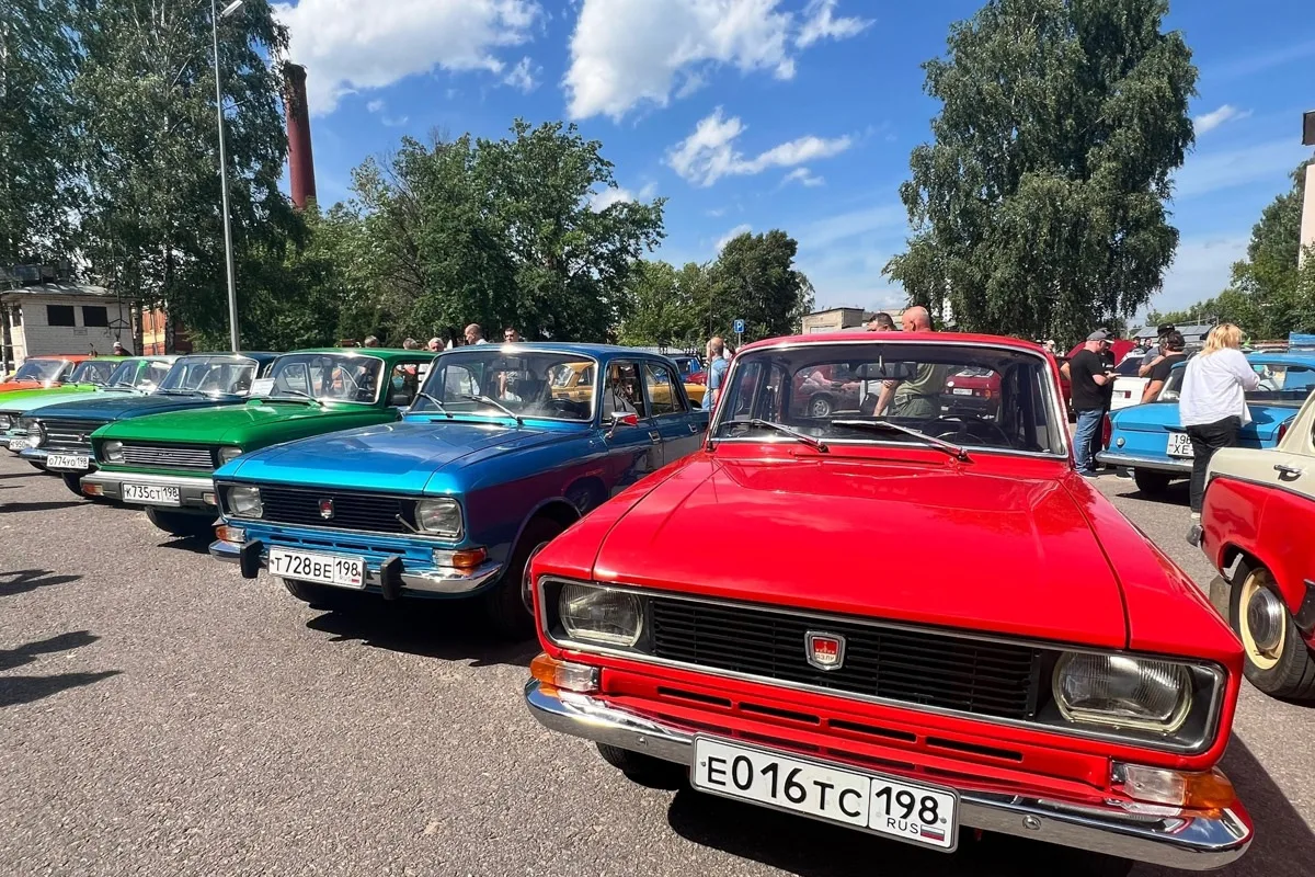 🚗 Бесплатный фестиваль «День Москвича»
