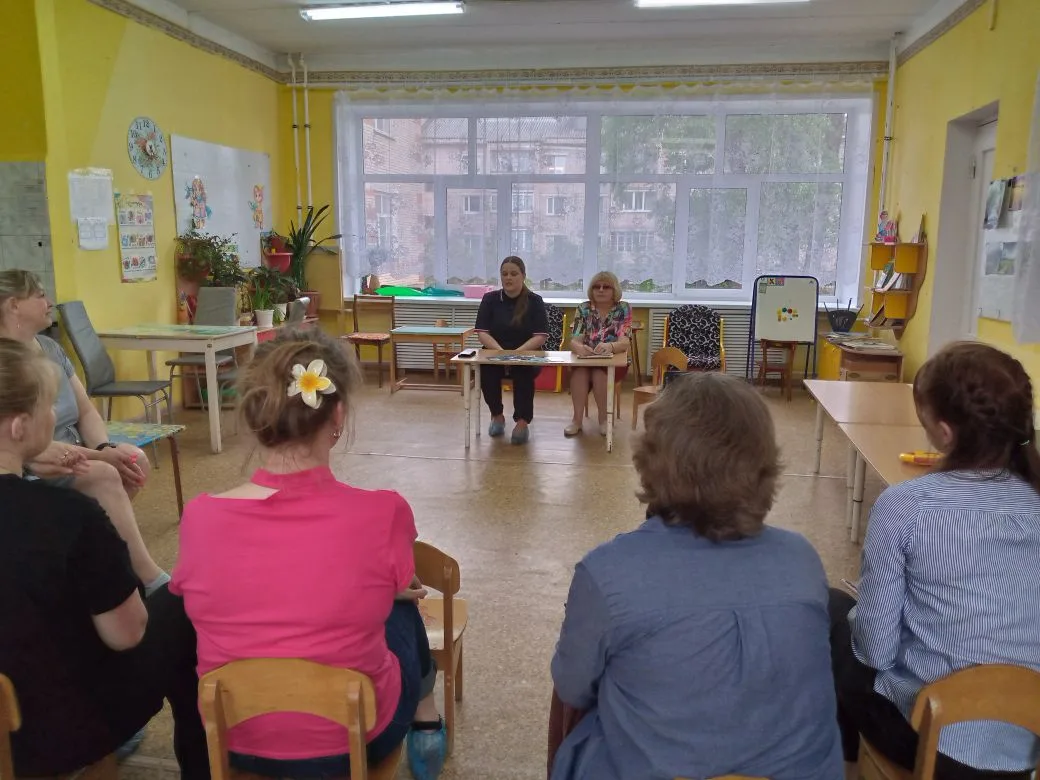 Сегодня в подготовительной группе для детей с ТНР"Непоседы" прошло родительское собрани...
