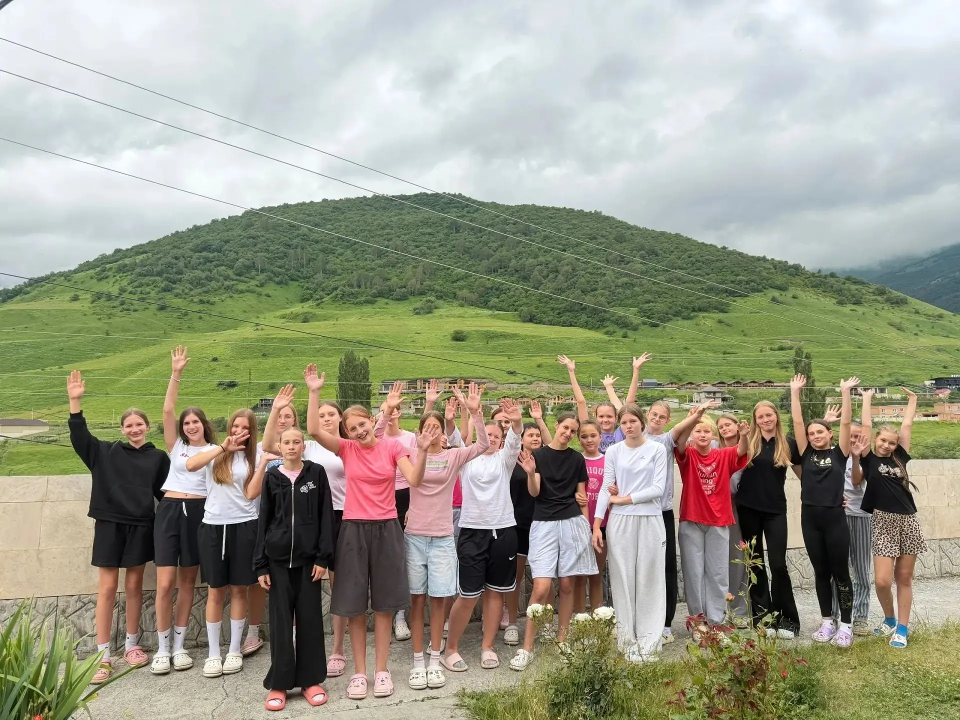 ⛰️🏐🌞 Волейбольные сборы во Владикавказе: как наши девушки готовятся к новым победам!