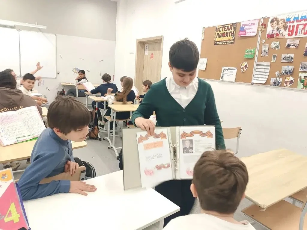 Акция «Я Помню»🕊️  Ежегодно, ребята со всех корпусов нашего образовательного центра, участвуют в акц