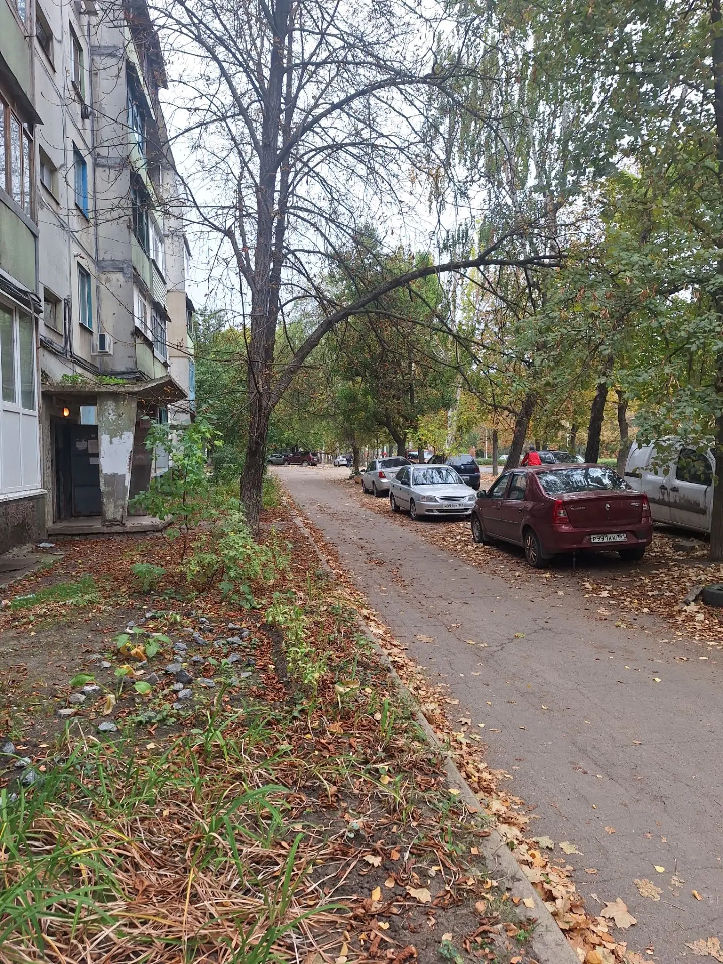 3-комнатная, 64м2, ул. 30-летия Победы, г.Луганск