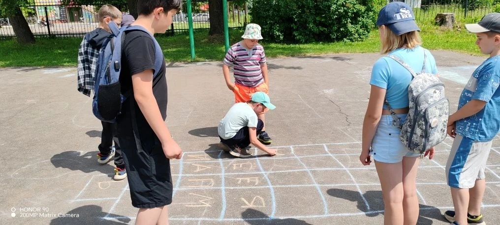 ☀️ Суббота — вообще не повод сидеть дома! Наш любимый «Домовёнок» приготовил для ребят столько всего