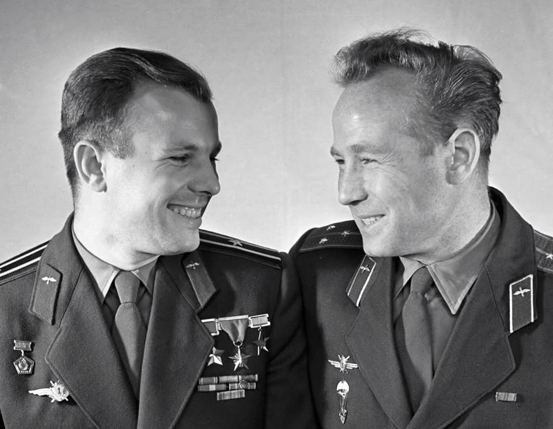 Юpий Гагapин и Алексей Леонов
