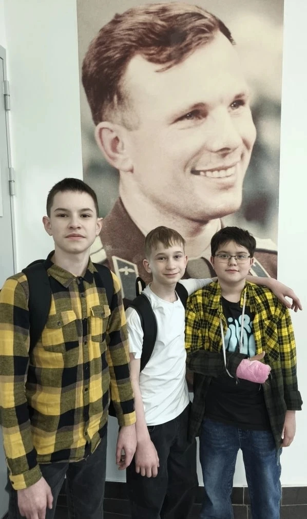 🚀В преддверии 65-летия первого полета человека в космос ученики 5 В класса отправились в настоящее к
