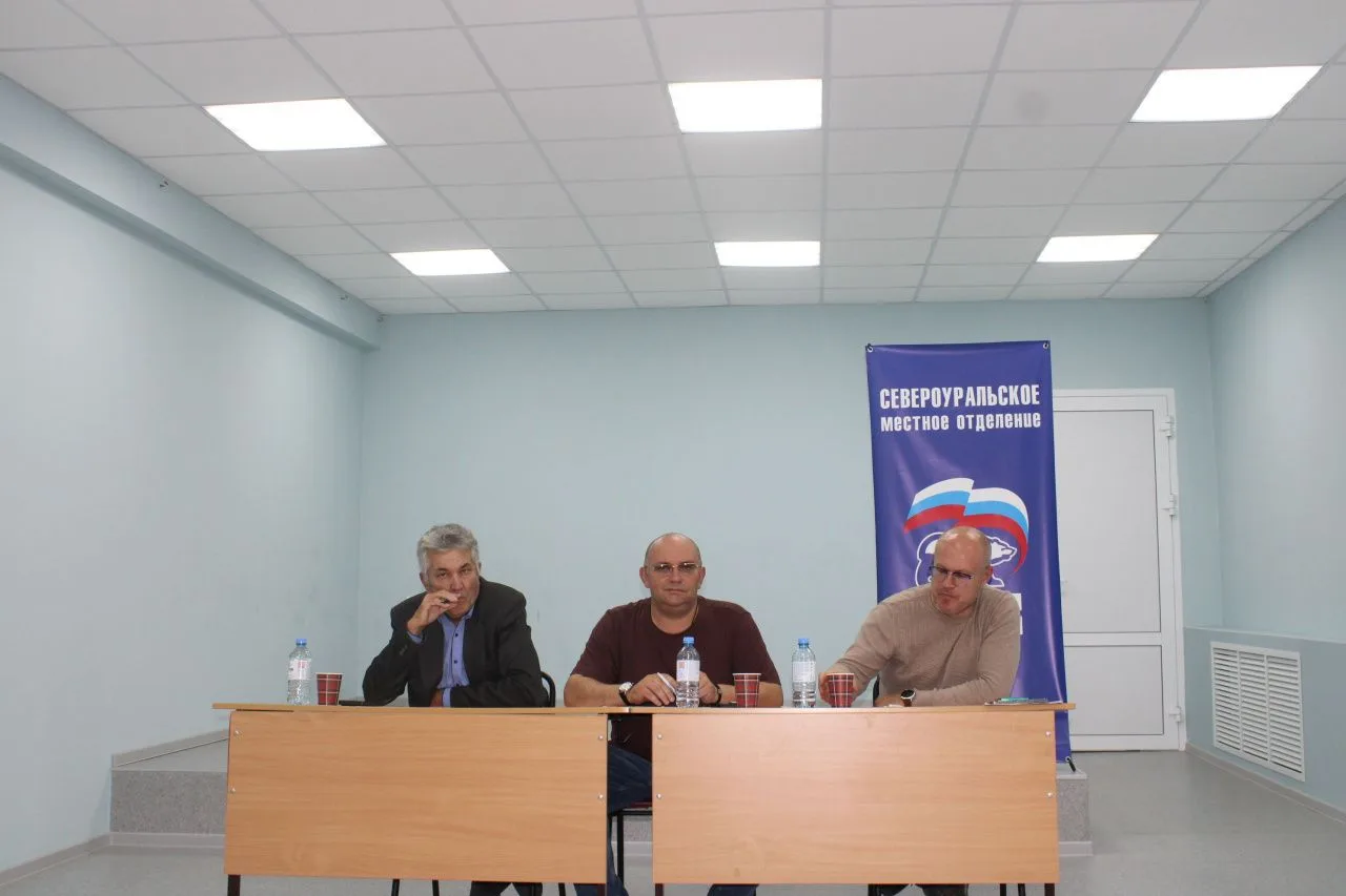 «До февраля занимаюсь больницей». В Североуральске прошла встреча с главврачом ЦГБ