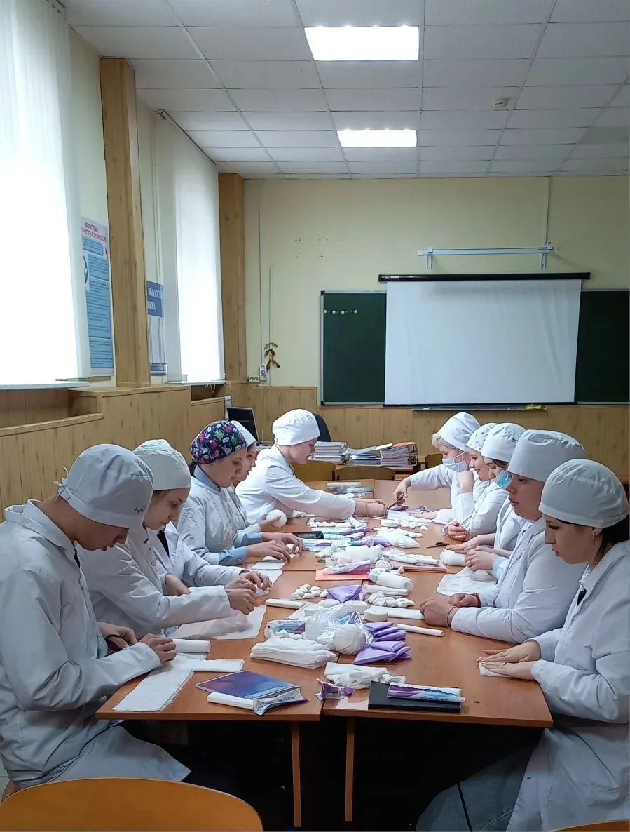 ❗В ЕТЖТ-филиал РГУПС у студентов сестринского дела СД-21 под руководством преподавателей высшей кате
