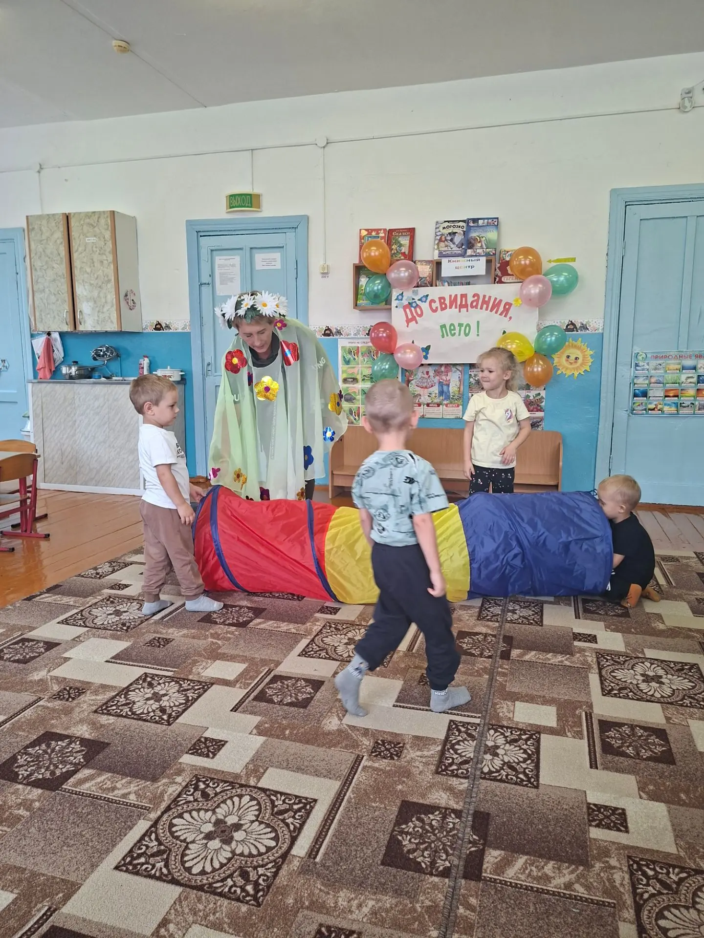В младшей группе детского сада сегодня действительно прошло яркое и весёлое развлечение...