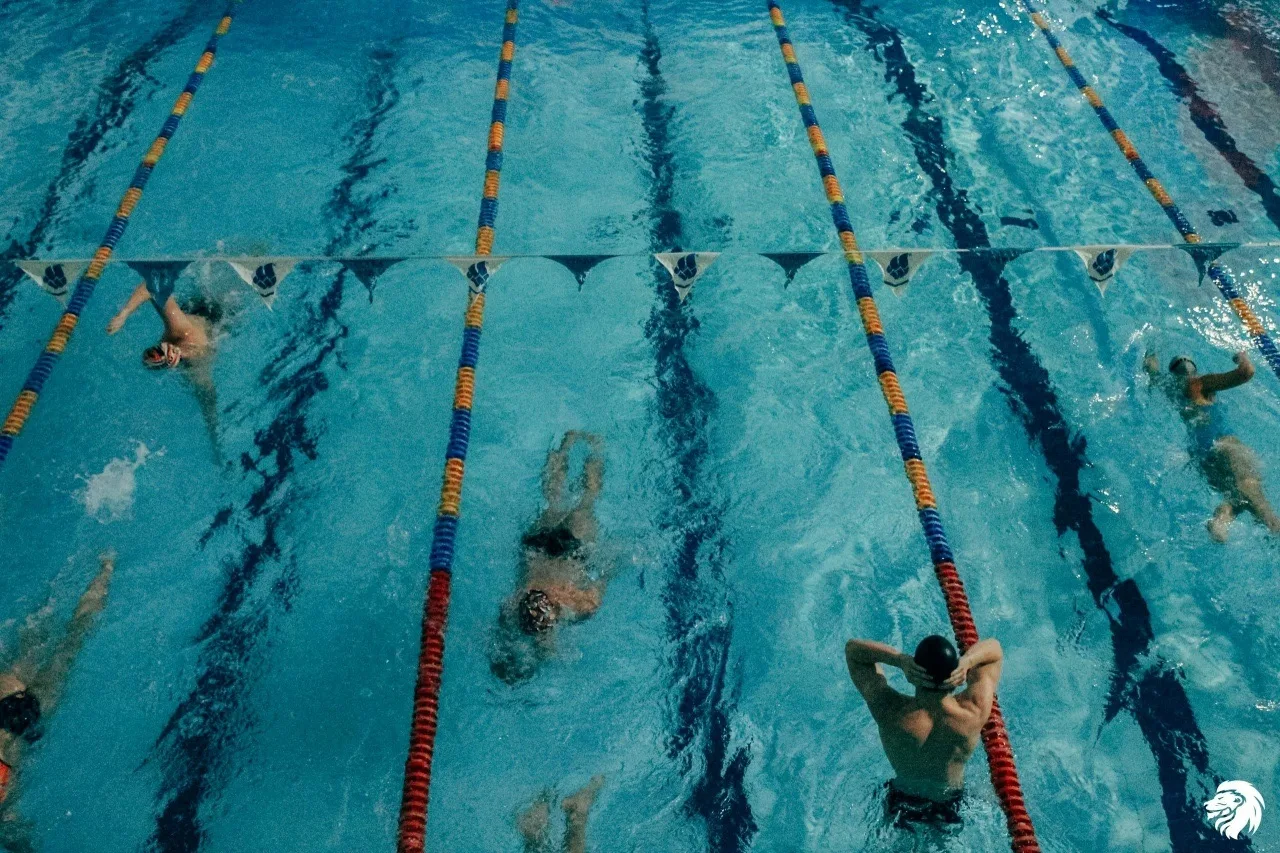 🏊 Ищешь работу в сфере спорта? Есть вариант!