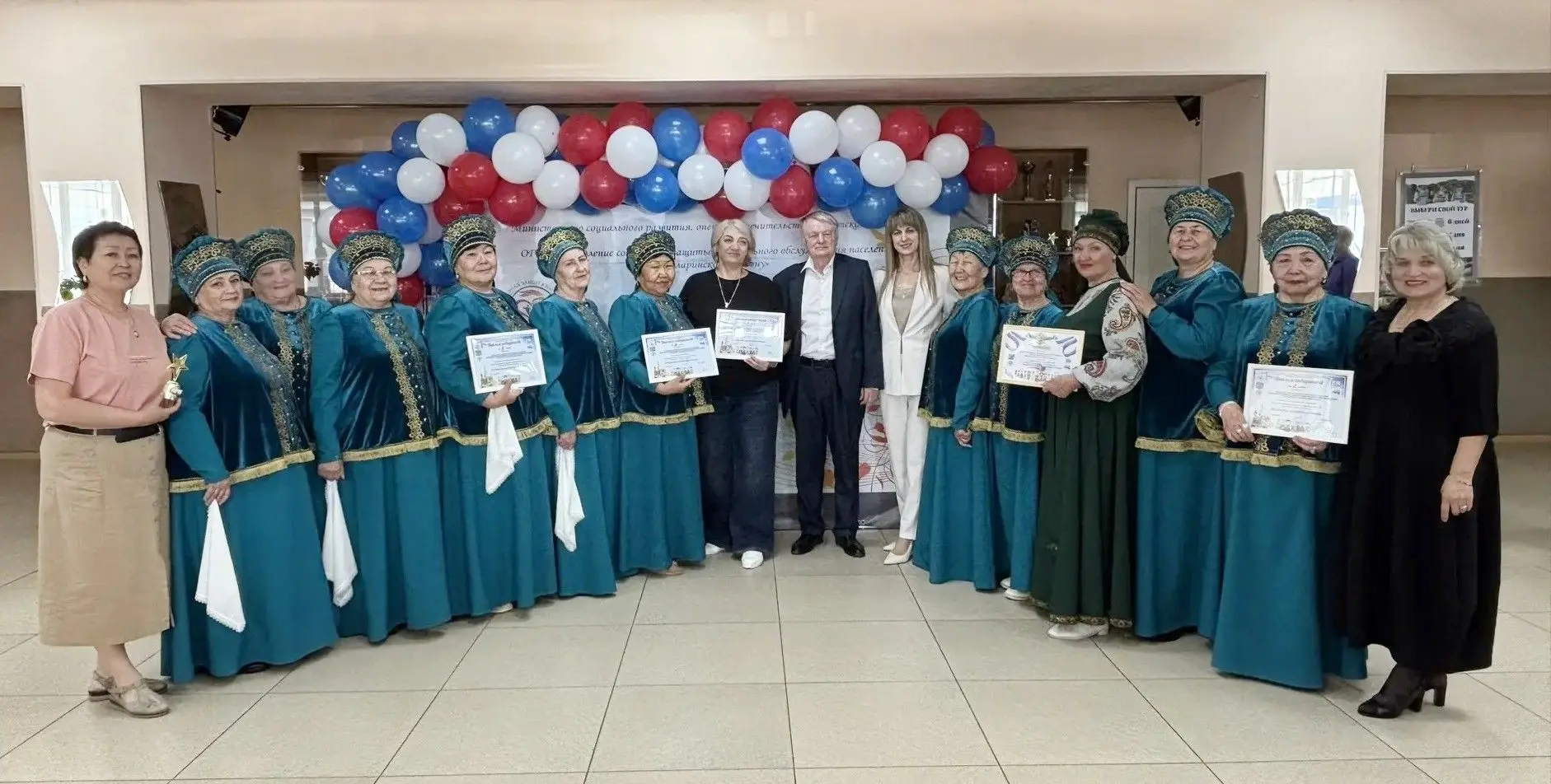 #активное_долголетие
#нацпроект_Семья
 
🎹 10 июня в п.Залари состоялся кустовой фестиваль творчеств