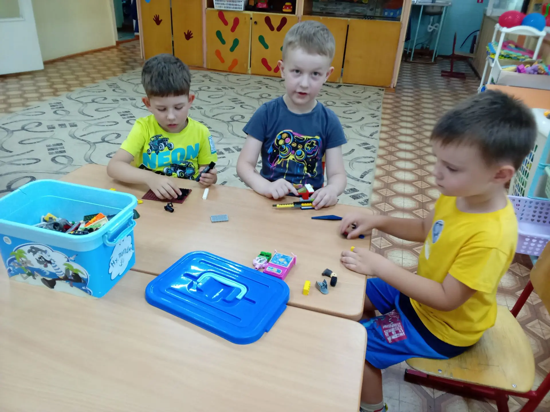 О ПОЛЬЗЕ КОНСТРУИРОВАНИЯ ДЛЯ ДОШКОЛЯТ

Конструирование — одно из самых полезных занятий для дошкольн