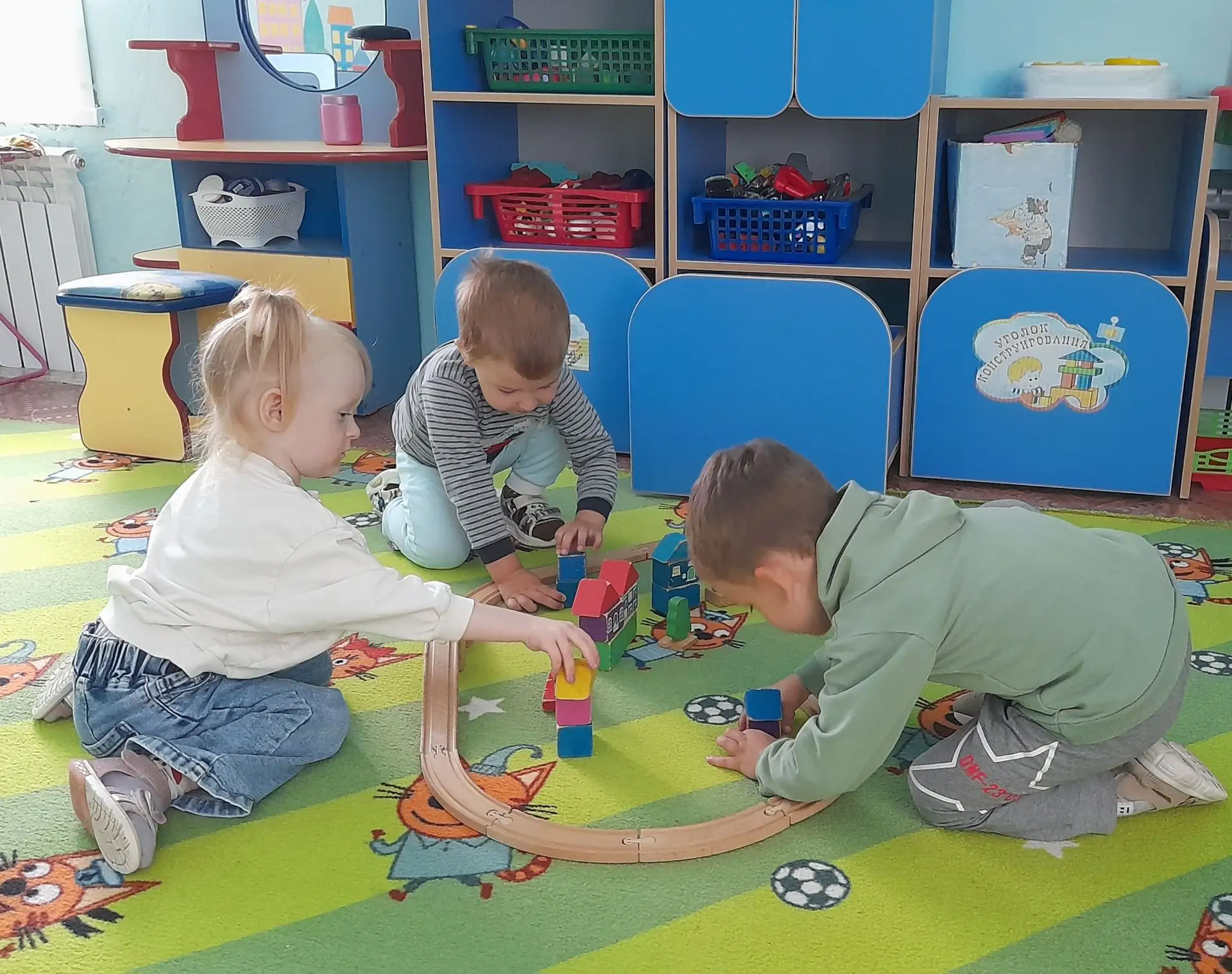 🎲 Развивающие игры для трёхлетки: польза в каждой детали! 🪵

Возраст 3 лет — это период невероятно