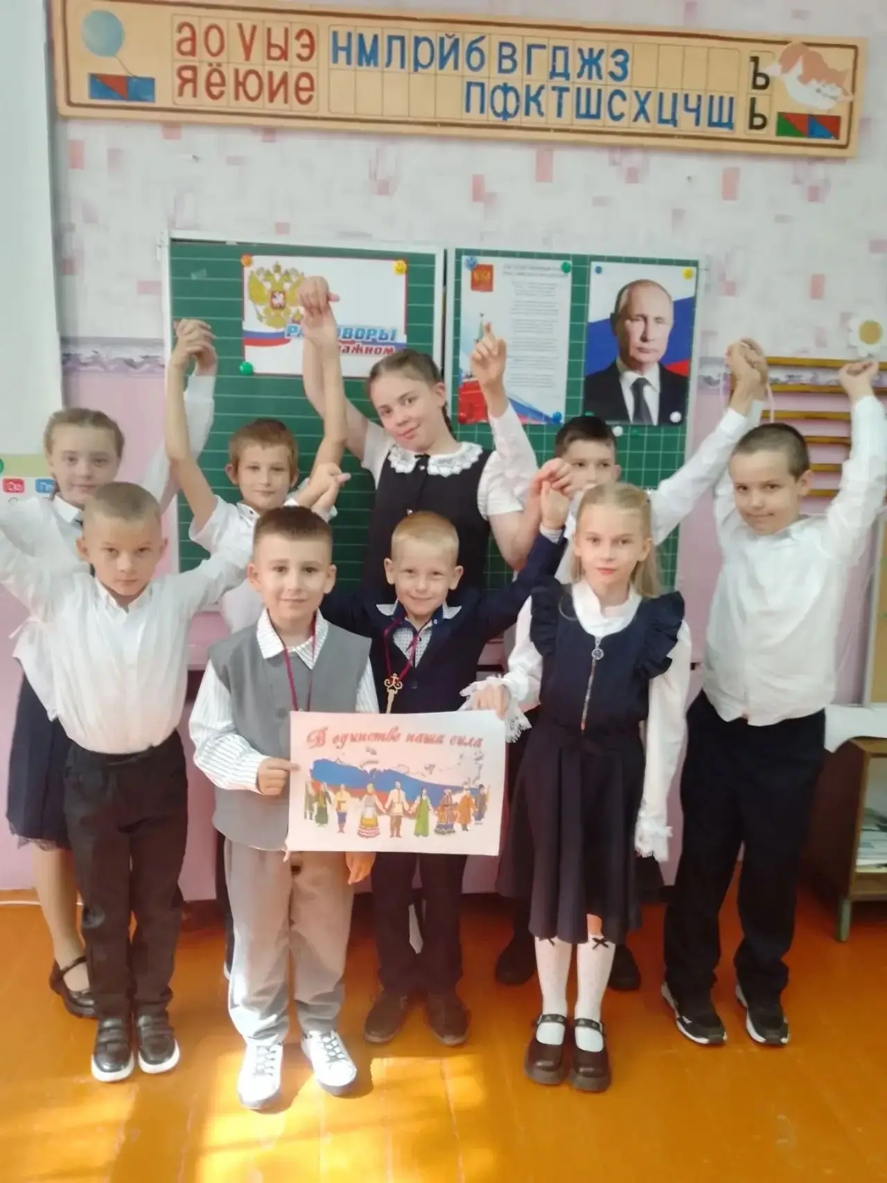 🎉🎓 С Днём Знаний, друзья! 1 сентября — особый день, который открывает двери в мир нов...