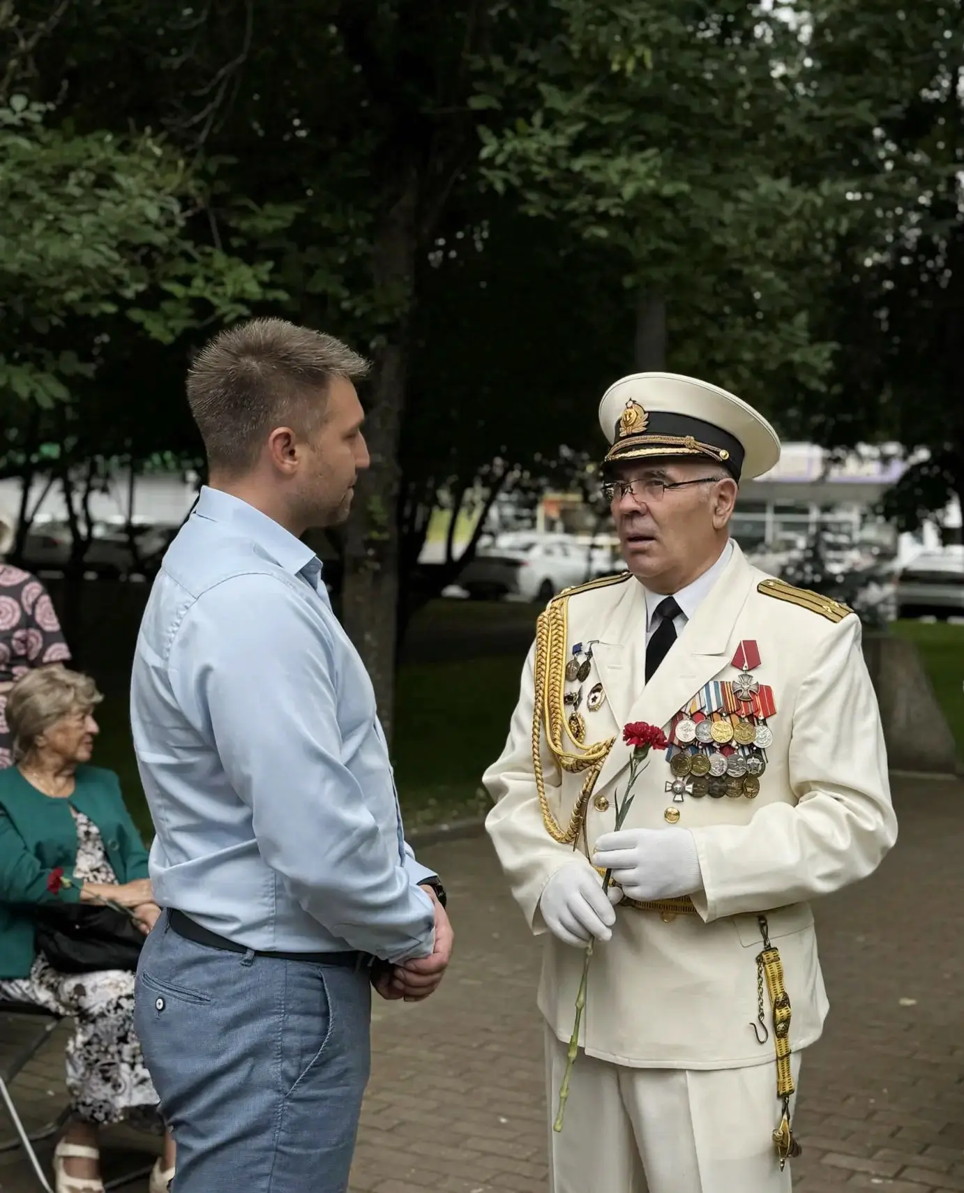 В Текстильщиках прошла встреча, посвященная памяти героев Военно-морского флота 

У памятника «Пушка