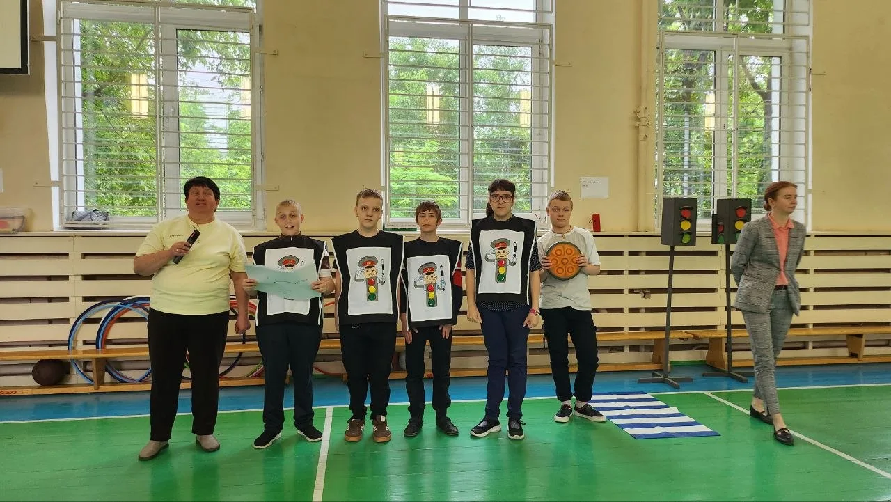 Приближается самая счастливая пора — летние каникулы! Чтобы они запомнились только радо...
