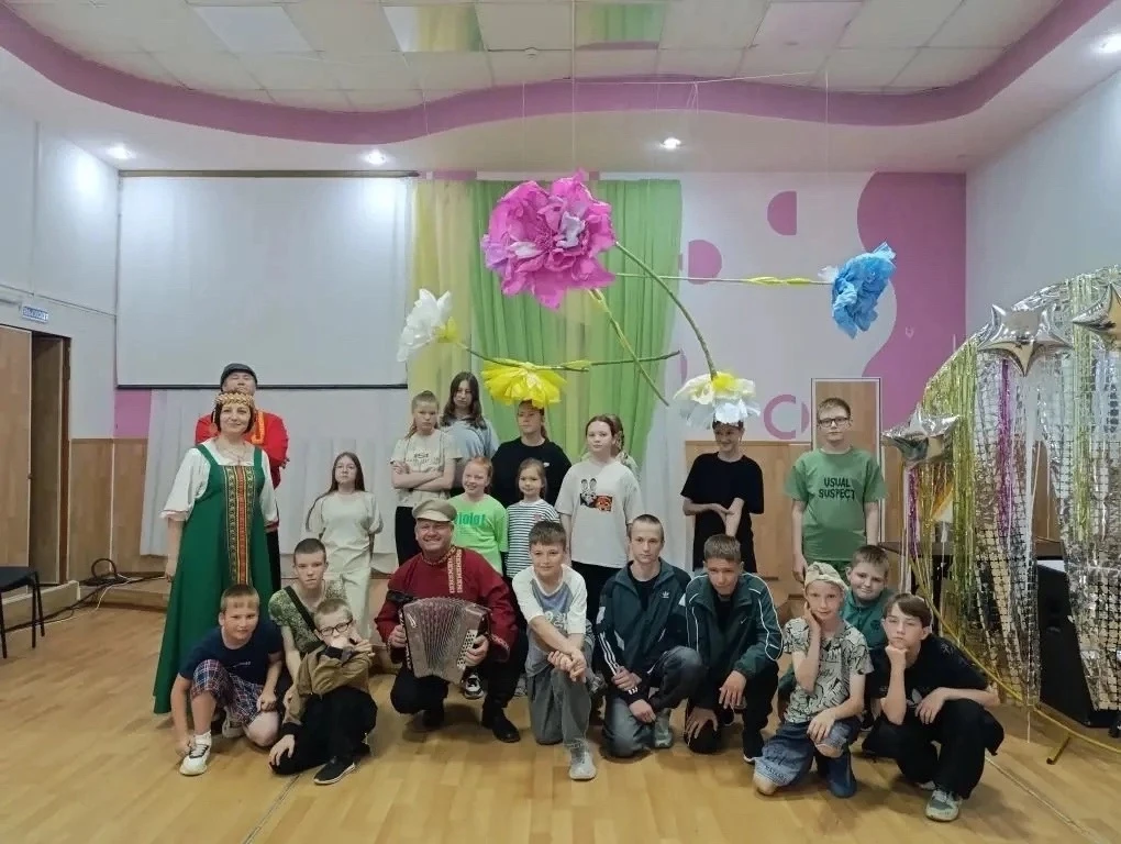 🇷🇺12 июня — День России!

К этому значимому дню в лагере дневного пребывания МКОУ СОШ №2 было подг