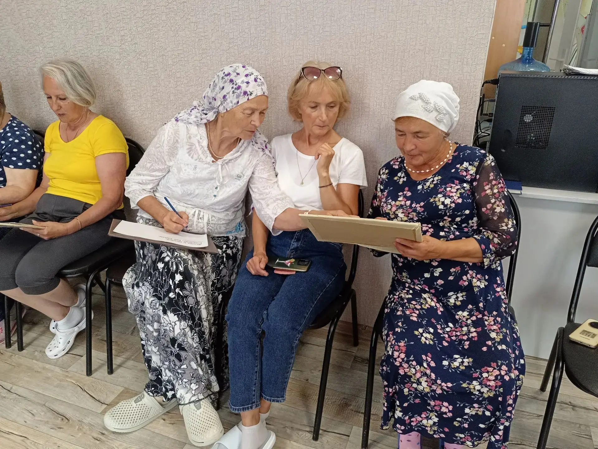 Душа умеет говорить стихами! Актовый зал реабилитационного отделения  наполнился музыко...