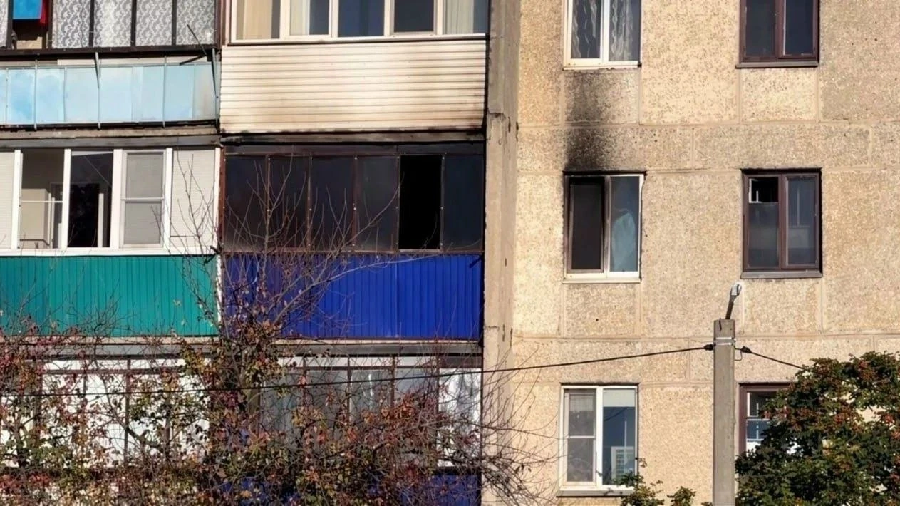 НАПАДЕНИЕ | В БАШКИРИИ ДЕВУШКА С НОЖЕВЫМИ РАНЕНИЯМИ СПАСЛАСЬ ИЗ ГОРЯЩЕЙ КВАРТИРЫ