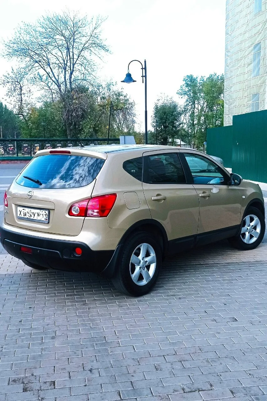 Продам Nissan Qashqai 2.0 АКПП, 2007, 685₽