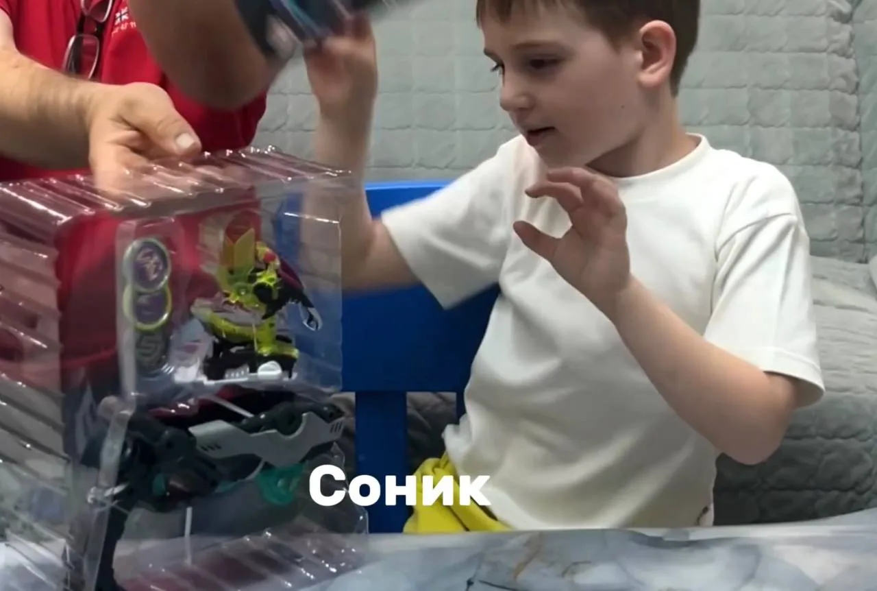 Всем привет, есть одно очень важное дело❗️

Мой сын решил стать блогером! Уже образуется династия😀
