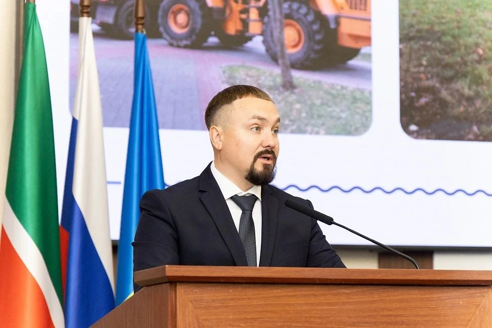 В Нижнекамске определены даты осенних общегородских субботников 🍂🧹