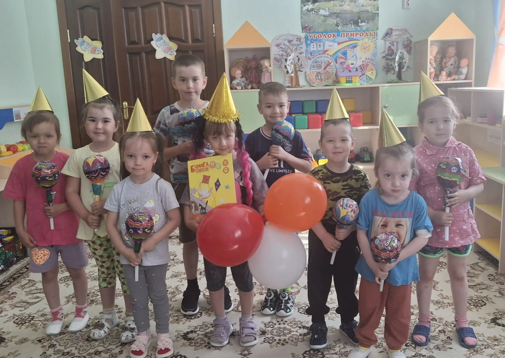 Сиринә,сине туган көнең белән котлап, иң изге, якты, матур теләкләребезне юллыйбыз.
