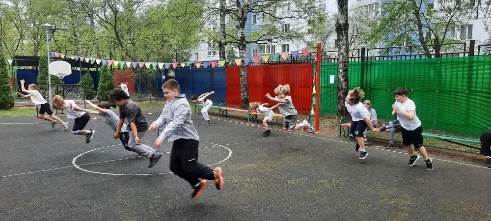 🌟 Весенний фестиваль ГТО в нашей начальной школе — это было круто! 🏃‍♂️  На этой неделе ученики 1-х 