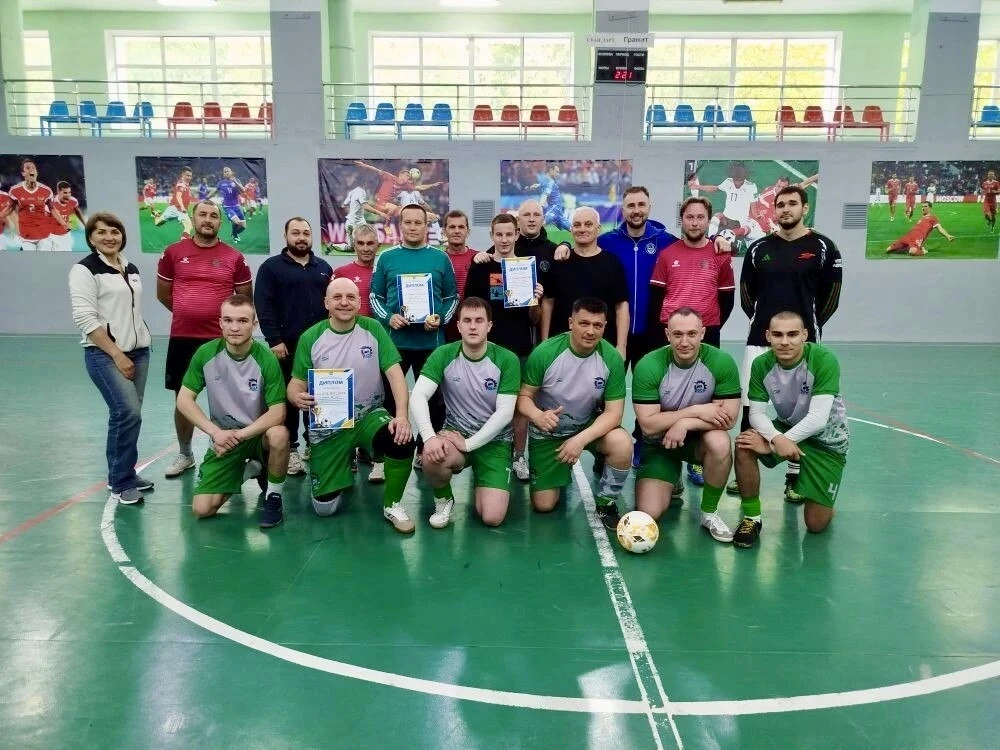 ⚽️Команда Примтеплоэнерго стала призёром городской Спартакиады трудовых коллективов Дальнегорска

Со