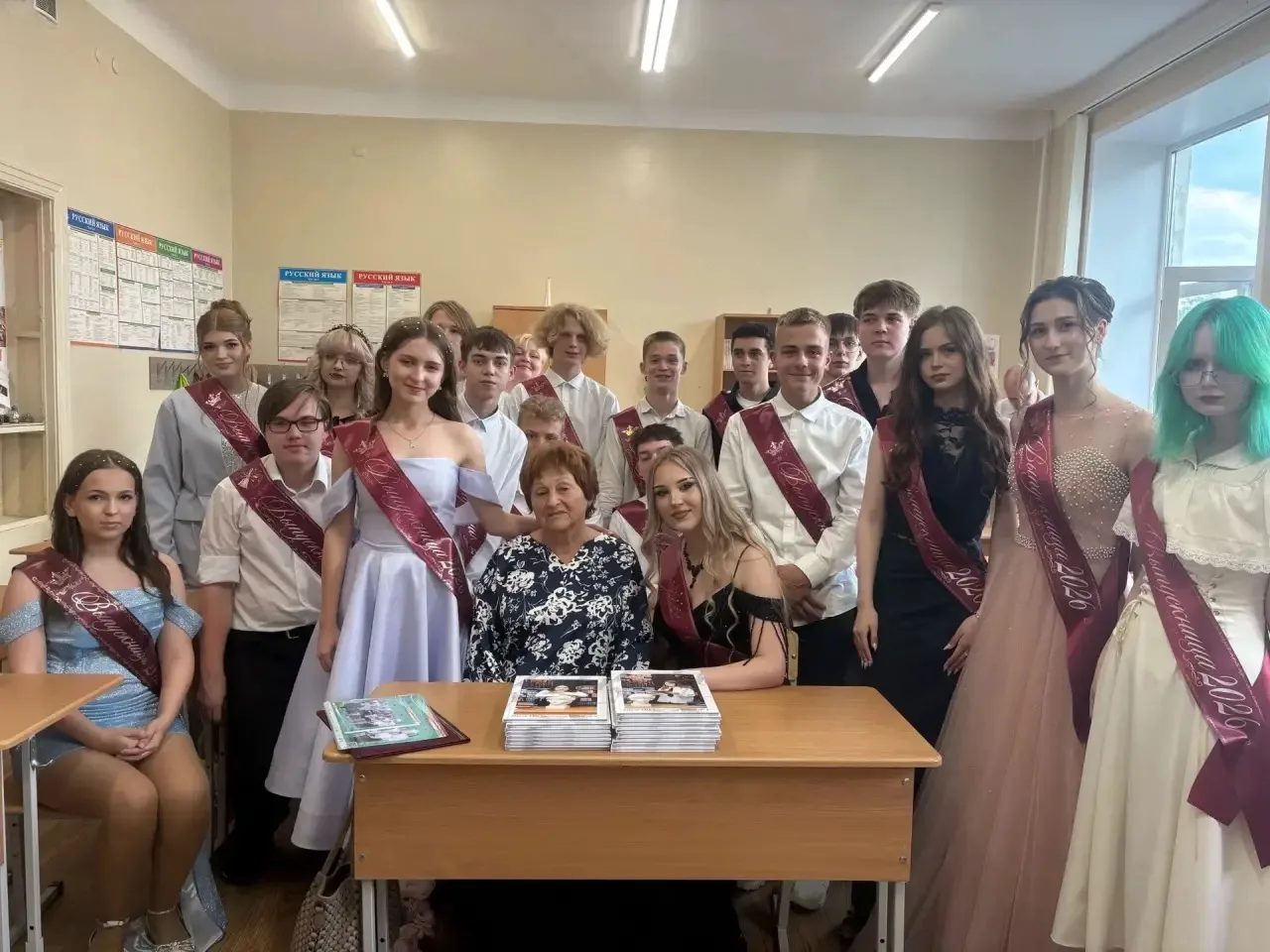🎓 Созвездие успеха — 2026! 

4 июля в нашей школе прошёл яркий выпускной для 9-х классов. 

- ✨ 9 «
