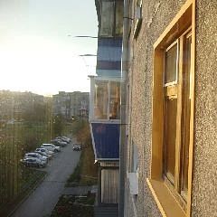 Юный новокузнечанин выкинул в окно почти полтора миллиона рублей, желая спасти родителе...
