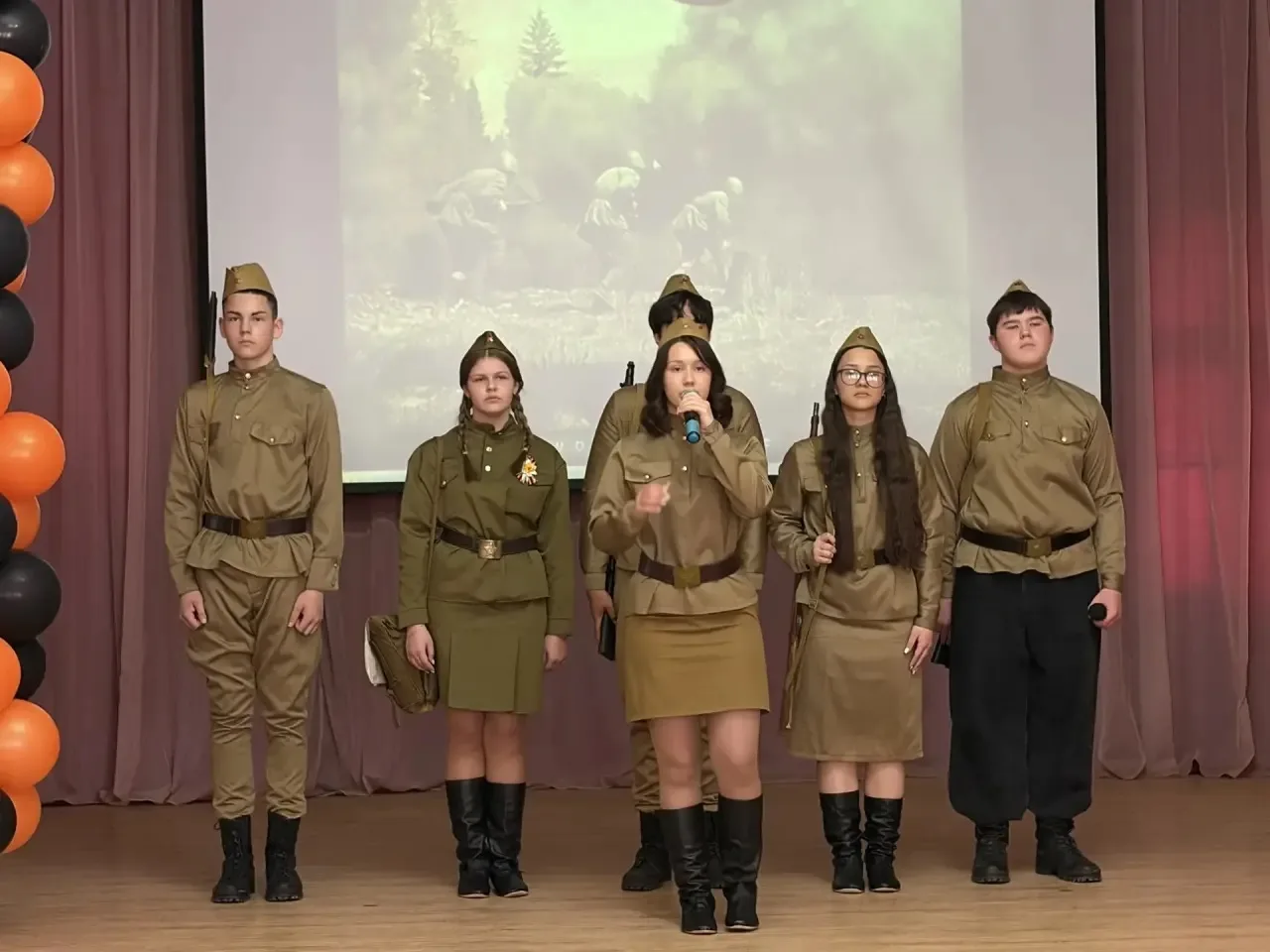 🎶 «Победа, которая нас объединила»  В нашей школе прошёл праздничный концерт, посвящённый 81-й годов