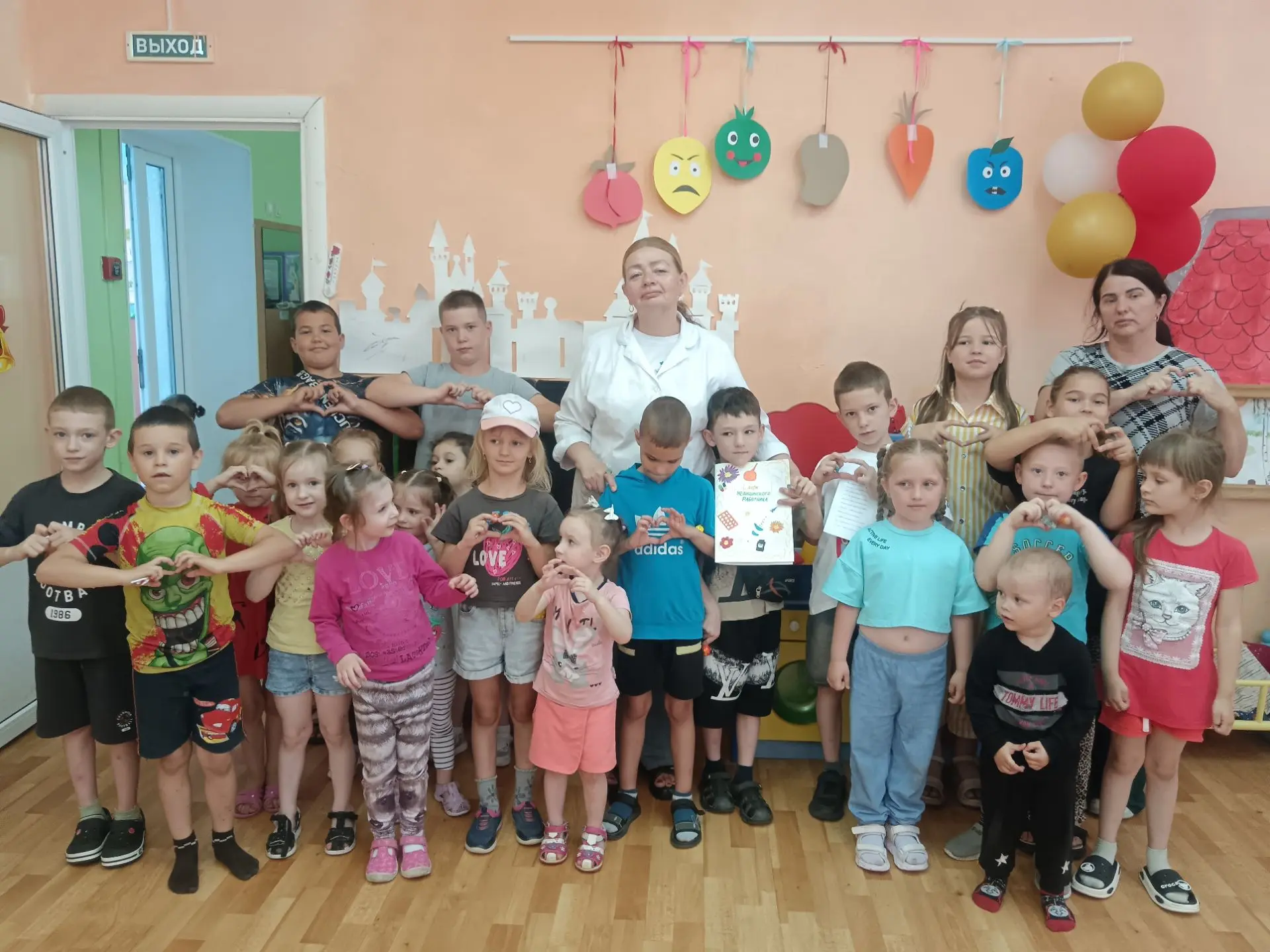 🎉Поздравляем нашу дорогую Оксану Леонидовну с Днем медицинского работника! Желаем Вам крепкого здор