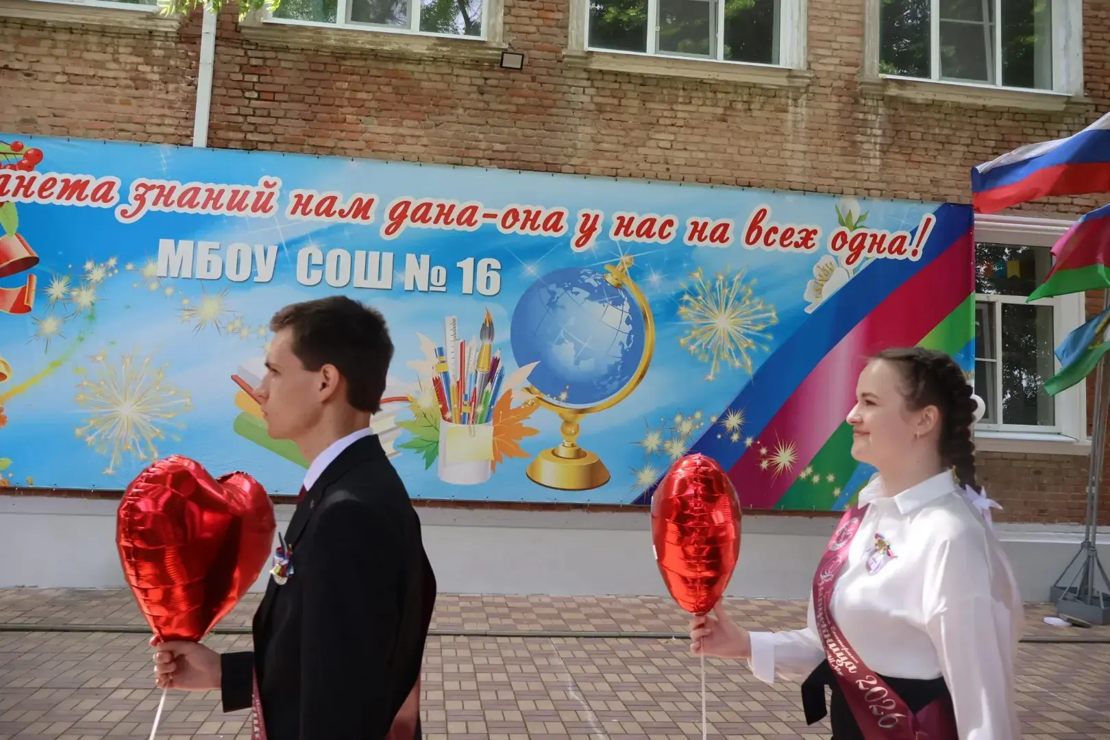 А теперь — ещё немного атмосферы этого удивительного дня 🌸  Смотрите фото 👉 здесь живые кадры праздн