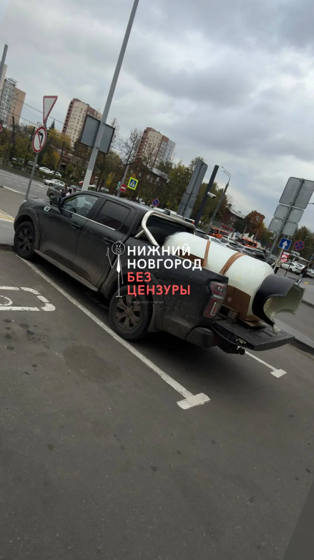 Нижегородцы видимо так устали стоять в очередях за бензином, что решили тюнинговать маш...