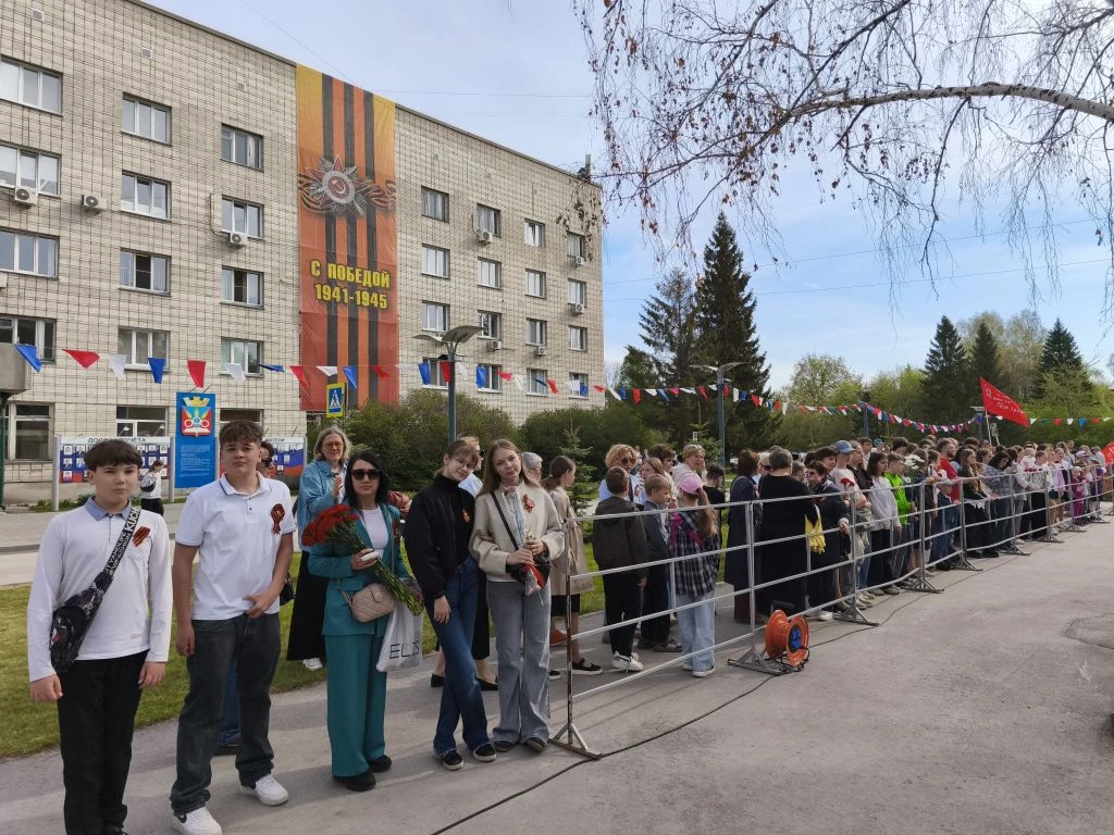 🔥 В Краснообск прошёл торжественный митинг, посвящённый 81-й годовщине Победы в Великой Отечественно