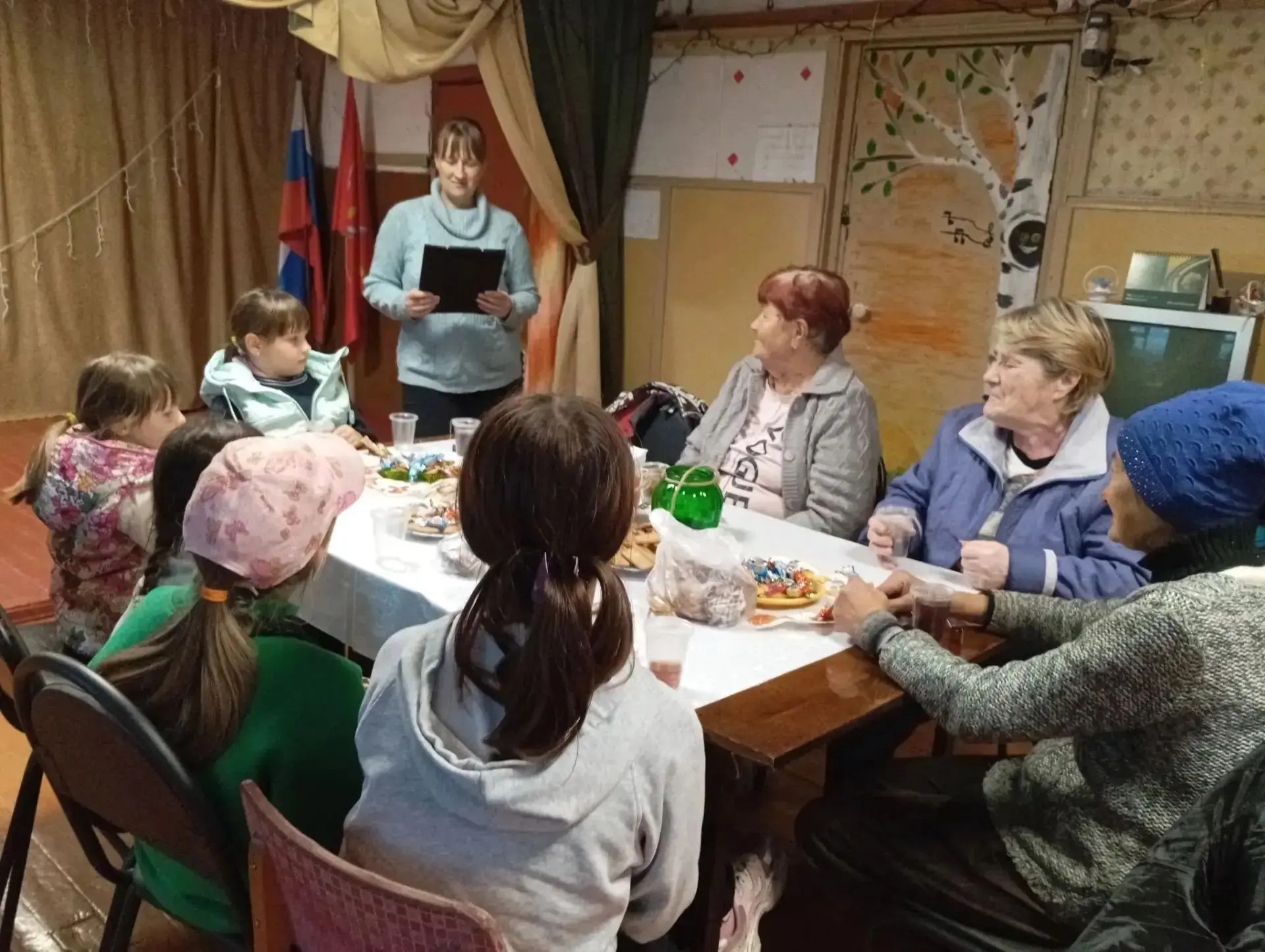 👍В селе Верхнее Красино состоялась встреча двух поколений​