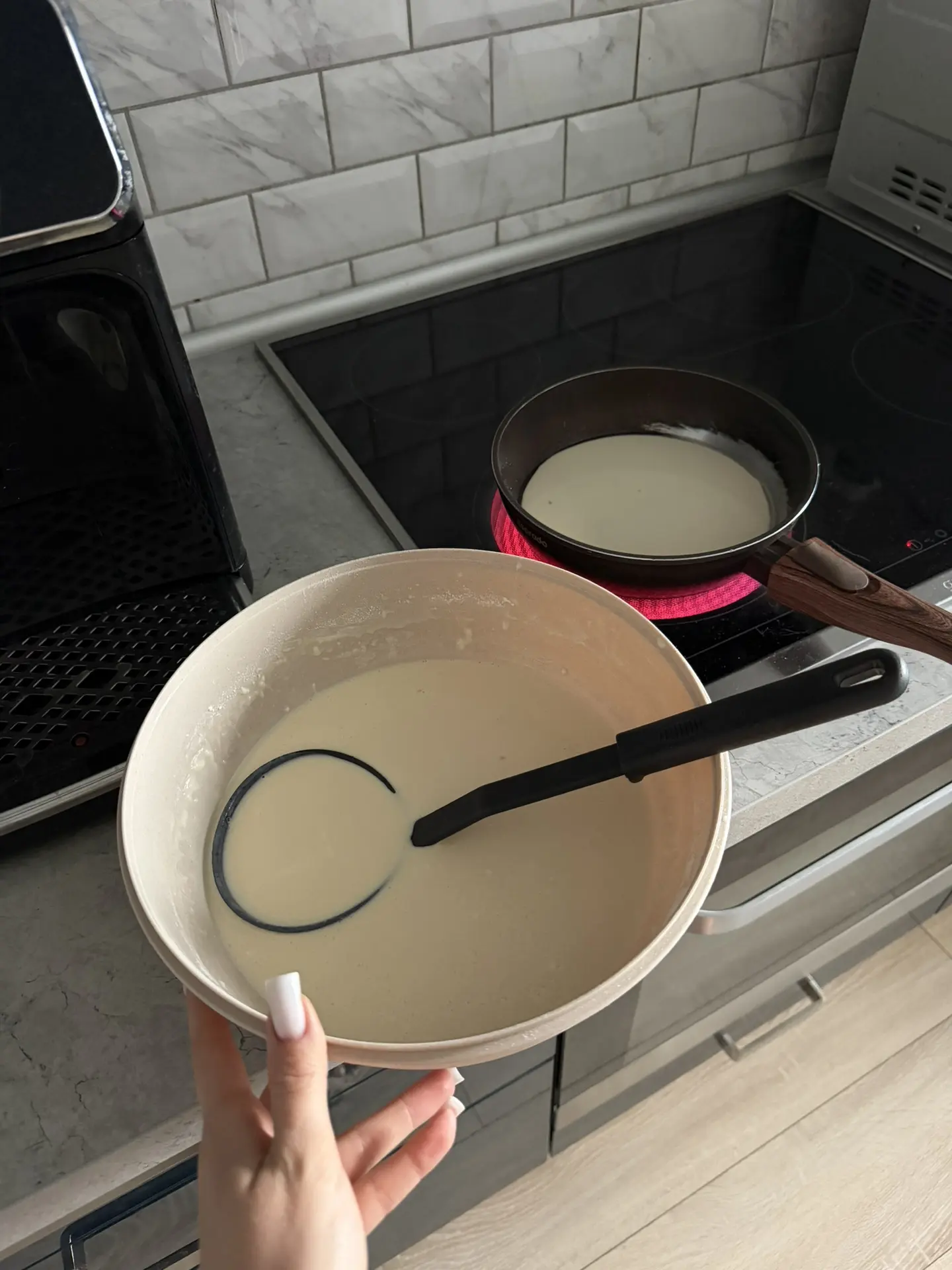 Ну кулинар 😂

Первая половина дня в готовке была 🤌🏼

Честно скажу, готовить я не люблю, просто на