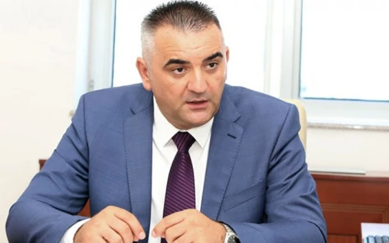 На выборах президента Республики Сербской Боснии и Герцеговины побеждает действующий пр...