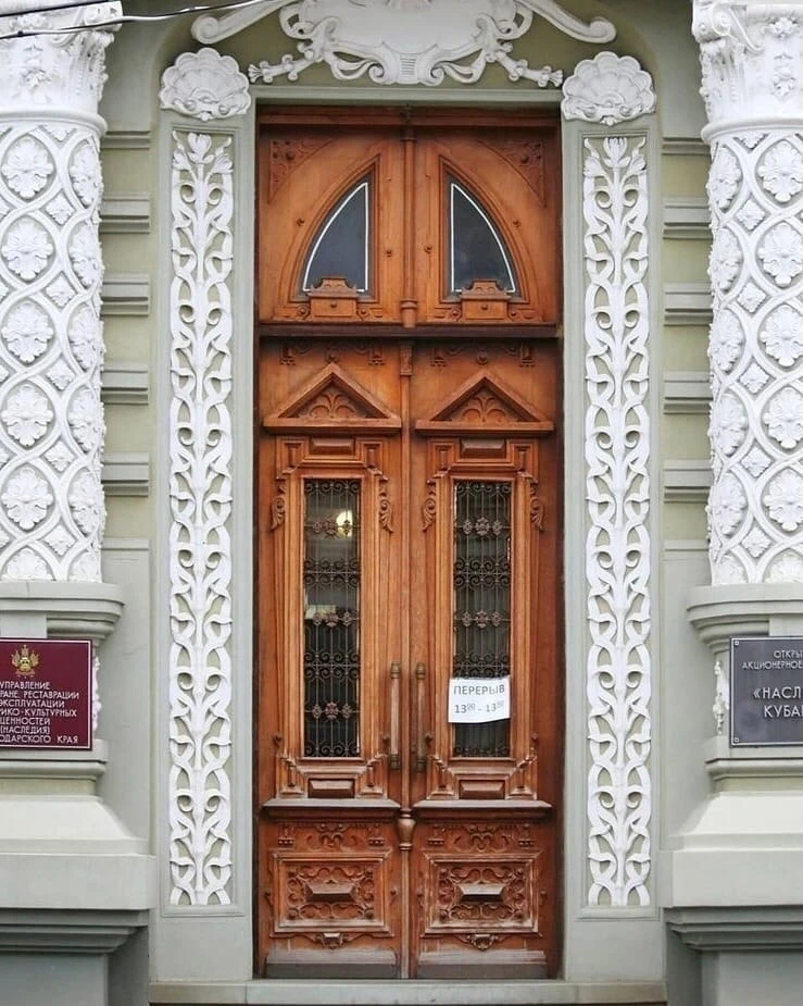 Старые двери Краснодара